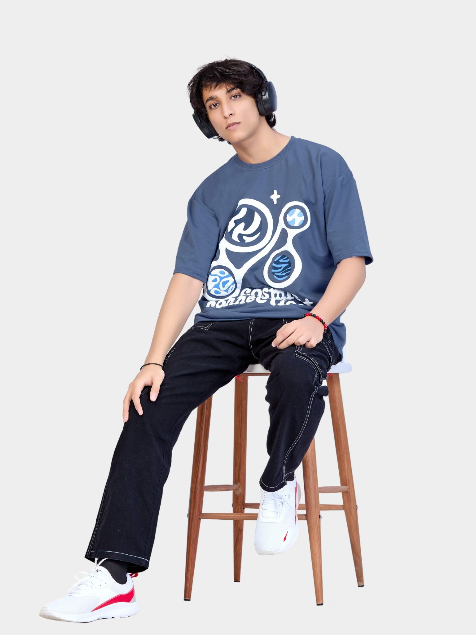 Cosmic Connection: Men's Heavy Gauge Fabric Oversized T-shirt